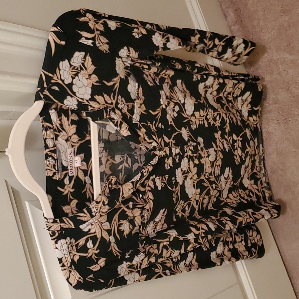 🌟MERONA FLOWER BLOUSE SIZE XS